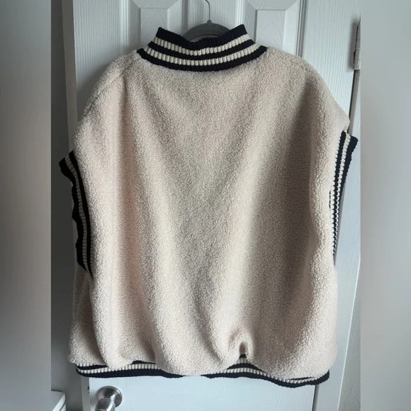 FREE PEOPLE Pep Rally Teddy Poncho Jacket Oversized Fur Sherpa Sleeveless Cream - Picture 6 of 9